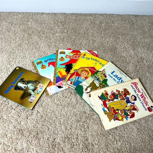 Vintage: Collectible Disney’s A Little Golden Book 6 Piece Bundle - Picture 2 of 11